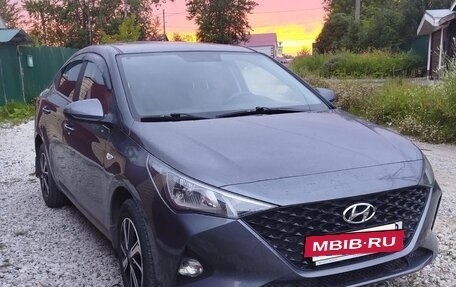 Hyundai Solaris II рестайлинг, 2021 год, 1 450 000 рублей, 9 фотография