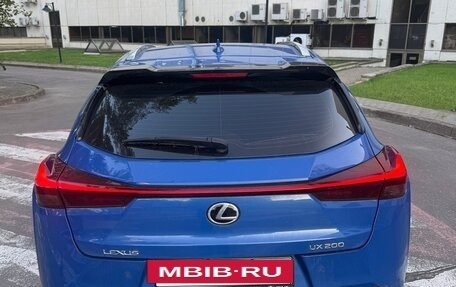 Lexus UX I, 2021 год, 2 750 000 рублей, 3 фотография