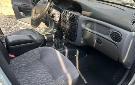 Renault Megane II, 2001 год, 230 000 рублей, 3 фотография