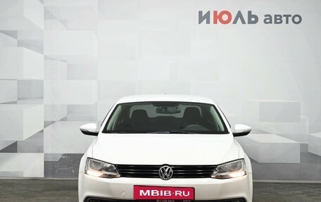 Volkswagen Jetta VI, 2013 год, 1 040 000 рублей, 2 фотография