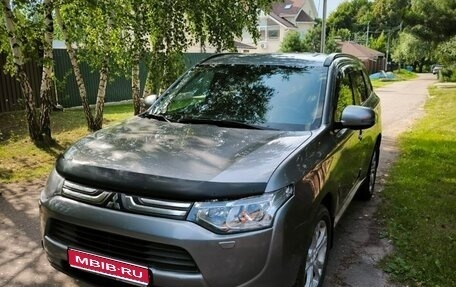 Mitsubishi Outlander III рестайлинг 3, 2012 год, 1 170 000 рублей, 1 фотография