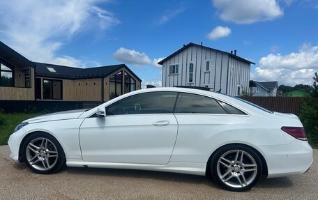 Mercedes-Benz E-Класс, 2015 год, 3 190 000 рублей, 7 фотография