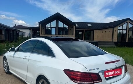 Mercedes-Benz E-Класс, 2015 год, 3 190 000 рублей, 6 фотография