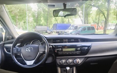 Toyota Corolla, 2013 год, 1 400 000 рублей, 7 фотография