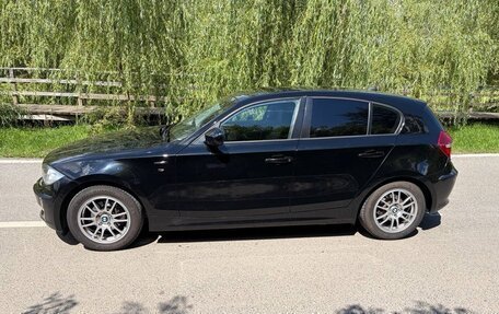 BMW 1 серия, 2011 год, 1 500 000 рублей, 3 фотография