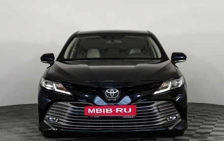Toyota Camry, 2020 год, 2 199 000 рублей, 3 фотография