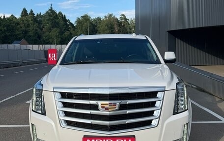 Cadillac Escalade IV, 2019 год, 6 100 000 рублей, 2 фотография