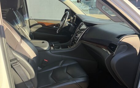 Cadillac Escalade IV, 2019 год, 6 100 000 рублей, 10 фотография