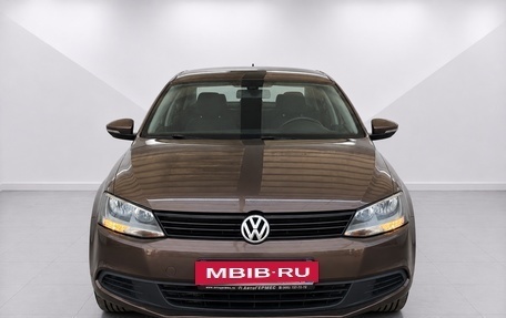 Volkswagen Jetta VI, 2012 год, 1 050 000 рублей, 2 фотография