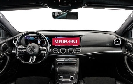 Mercedes-Benz E-Класс, 2020 год, 3 999 000 рублей, 15 фотография