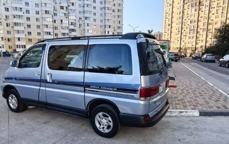 Toyota HiAce H100, 1989 год, 850 000 рублей, 3 фотография
