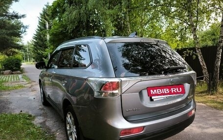 Mitsubishi Outlander III рестайлинг 3, 2012 год, 1 170 000 рублей, 3 фотография