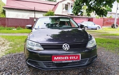 Volkswagen Jetta VI, 2011 год, 670 000 рублей, 1 фотография