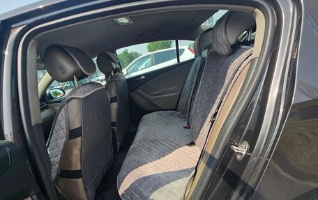 Volkswagen Passat B6, 2005 год, 530 000 рублей, 8 фотография