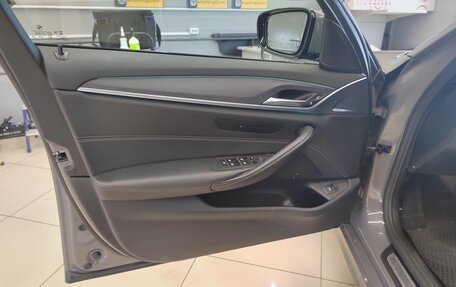 BMW 5 серия, 2021 год, 4 700 000 рублей, 11 фотография