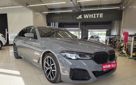 BMW 5 серия, 2021 год, 4 700 000 рублей, 8 фотография