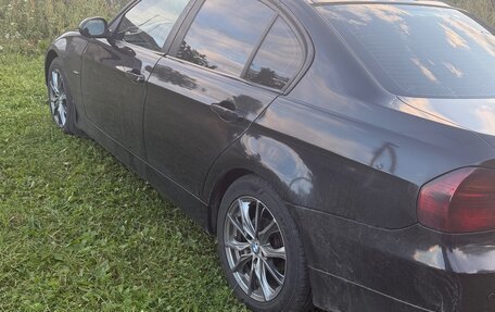 BMW 3 серия, 2008 год, 800 000 рублей, 6 фотография