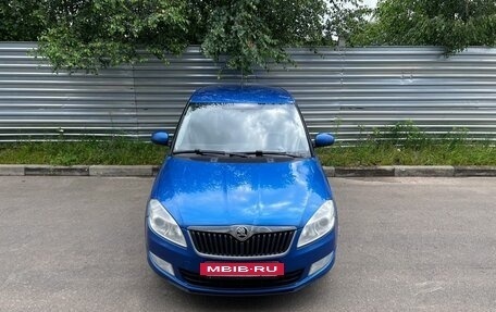 Skoda Fabia II, 2013 год, 425 000 рублей, 2 фотография