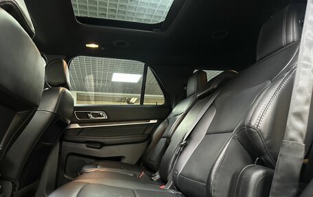 Ford Explorer VI, 2017 год, 2 649 000 рублей, 10 фотография