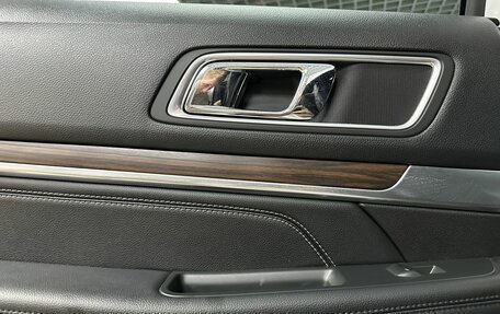 Ford Explorer VI, 2017 год, 2 649 000 рублей, 25 фотография