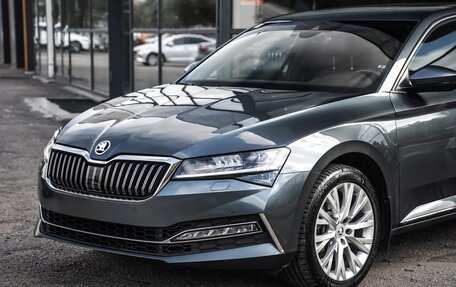 Skoda Superb III рестайлинг, 2020 год, 4 000 000 рублей, 3 фотография