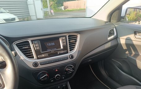 Hyundai Solaris II рестайлинг, 2019 год, 1 090 000 рублей, 7 фотография