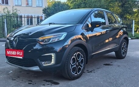 Renault Kaptur I рестайлинг, 2017 год, 1 700 000 рублей, 3 фотография