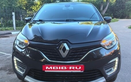 Renault Kaptur I рестайлинг, 2017 год, 1 700 000 рублей, 2 фотография
