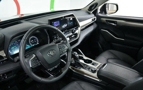 Toyota Highlander, 2025 год, 5 120 000 рублей, 8 фотография