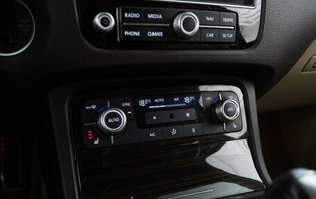 Volkswagen Touareg III, 2014 год, 2 197 055 рублей, 15 фотография