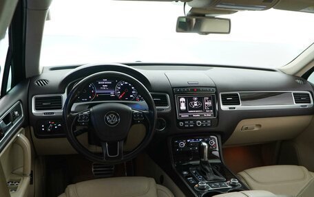 Volkswagen Touareg III, 2014 год, 2 197 055 рублей, 6 фотография