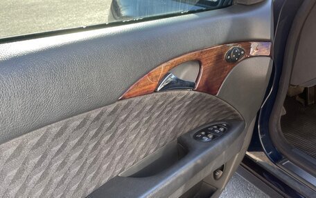 Mercedes-Benz E-Класс, 2004 год, 700 000 рублей, 9 фотография
