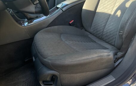Mercedes-Benz E-Класс, 2004 год, 700 000 рублей, 14 фотография