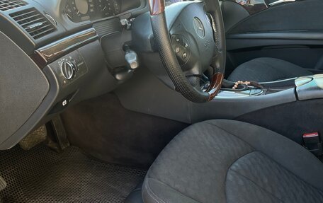 Mercedes-Benz E-Класс, 2004 год, 700 000 рублей, 10 фотография