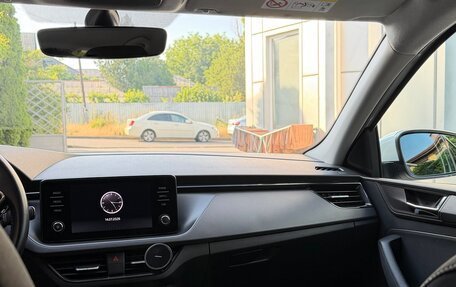 Skoda Rapid II, 2021 год, 1 780 000 рублей, 8 фотография