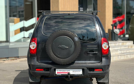 Chevrolet Niva I рестайлинг, 2017 год, 619 000 рублей, 3 фотография