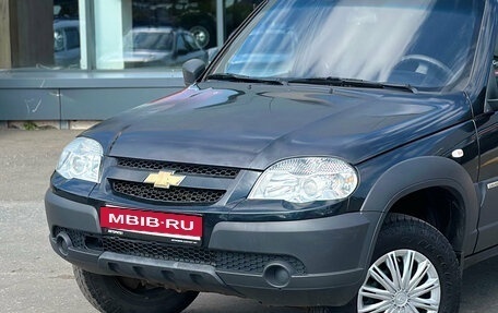 Chevrolet Niva I рестайлинг, 2017 год, 619 000 рублей, 7 фотография