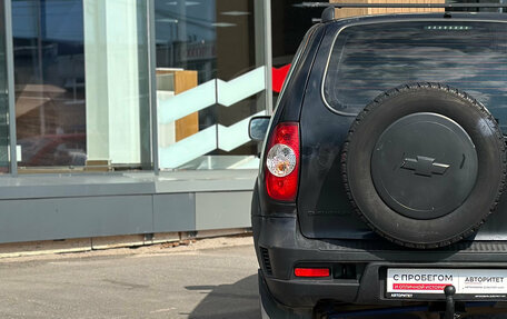 Chevrolet Niva I рестайлинг, 2017 год, 619 000 рублей, 8 фотография