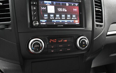 Mitsubishi Pajero IV, 2012 год, 1 895 000 рублей, 15 фотография