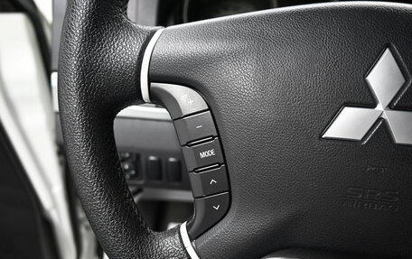 Mitsubishi Pajero IV, 2012 год, 1 895 000 рублей, 16 фотография