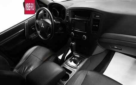 Mitsubishi Pajero IV, 2012 год, 1 895 000 рублей, 13 фотография