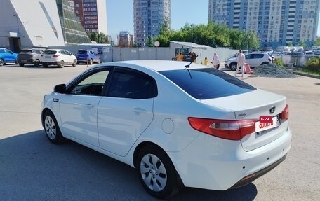 KIA Rio III рестайлинг, 2014 год, 1 050 000 рублей, 2 фотография