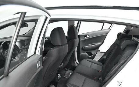 KIA Sportage IV рестайлинг, 2021 год, 2 099 000 рублей, 15 фотография