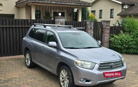 Toyota Highlander III, 2010 год, 1 700 000 рублей, 4 фотография