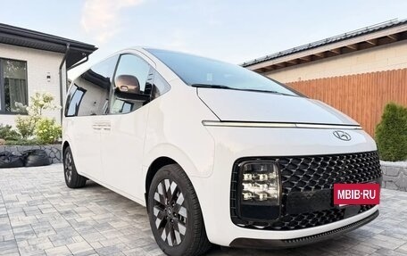 Hyundai Staria, 2021 год, 4 350 000 рублей, 3 фотография