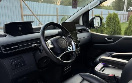 Hyundai Staria, 2021 год, 4 350 000 рублей, 20 фотография