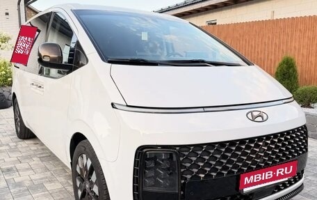 Hyundai Staria, 2021 год, 4 350 000 рублей, 6 фотография