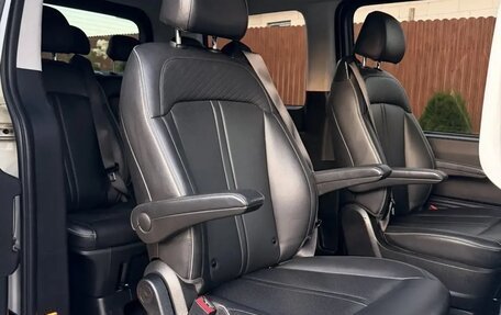 Hyundai Staria, 2021 год, 4 350 000 рублей, 23 фотография