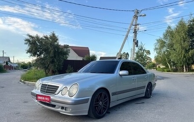 Mercedes-Benz E-Класс, 2000 год, 780 000 рублей, 1 фотография