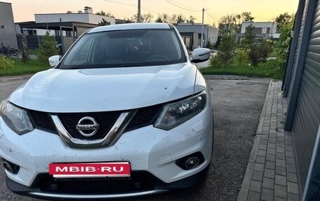 Nissan X-Trail, 2017 год, 1 930 000 рублей, 2 фотография